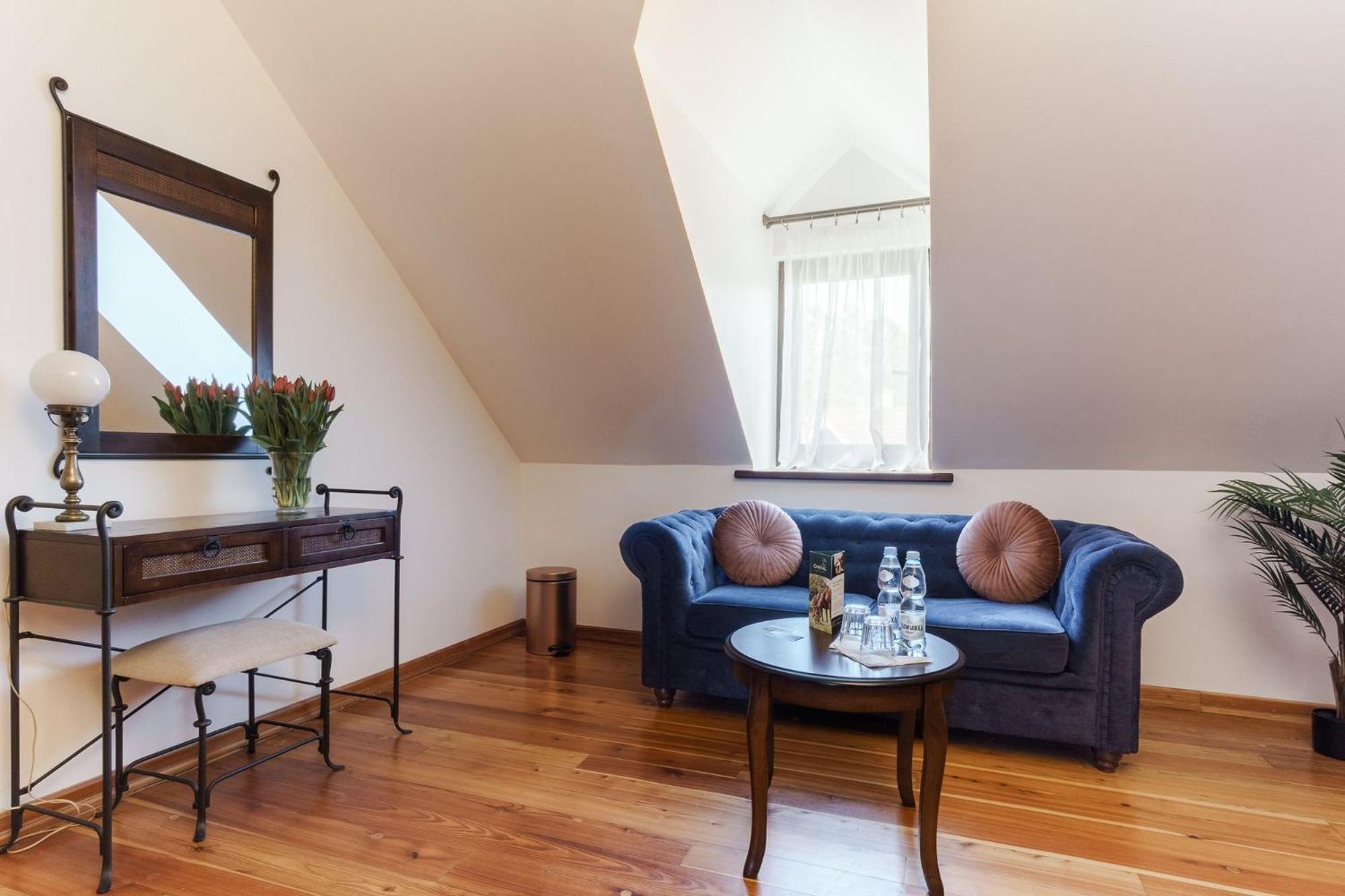 Apartamenty W Dworku Cheval Cracovia Exterior foto