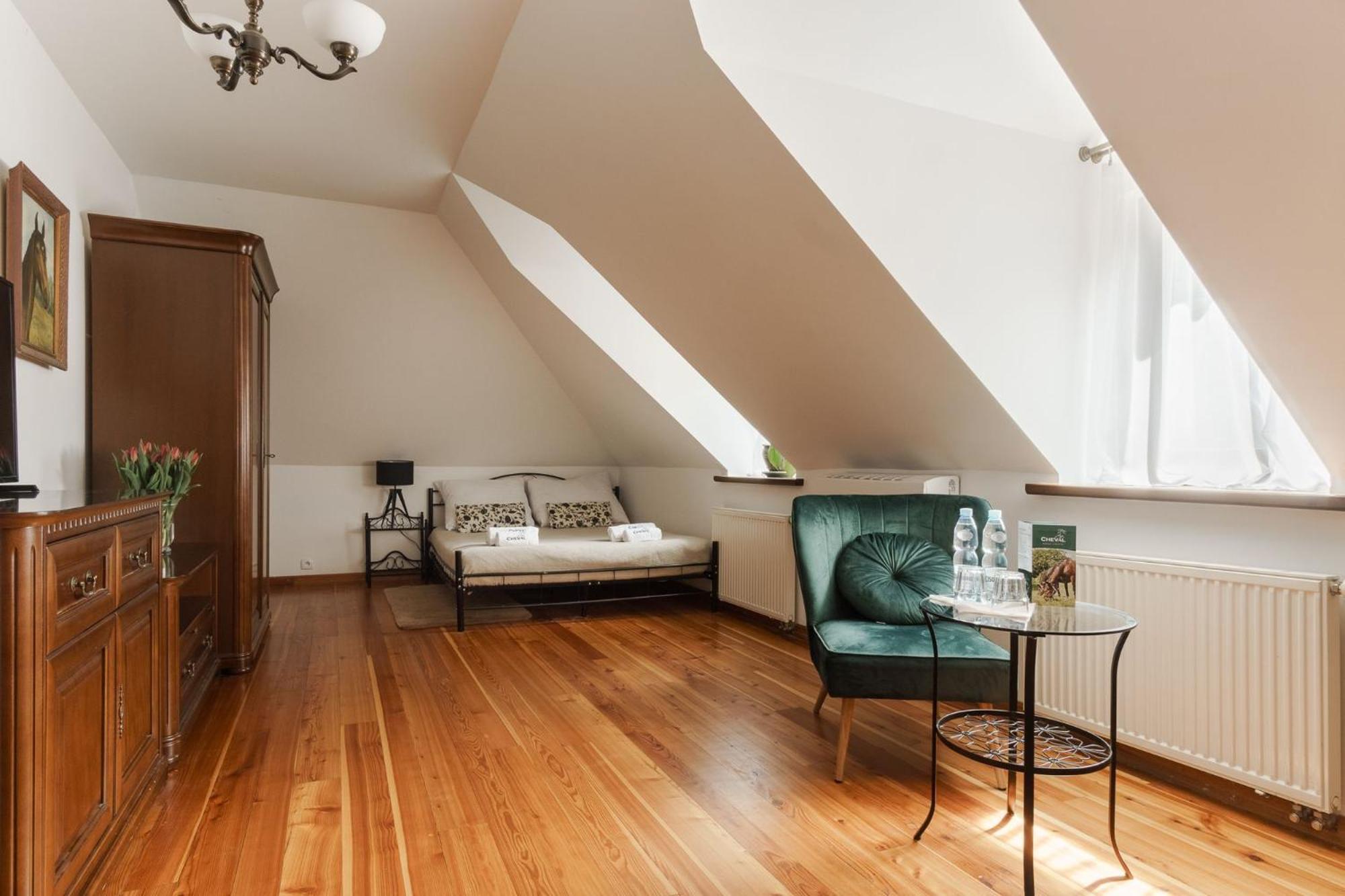 Apartamenty W Dworku Cheval Cracovia Exterior foto