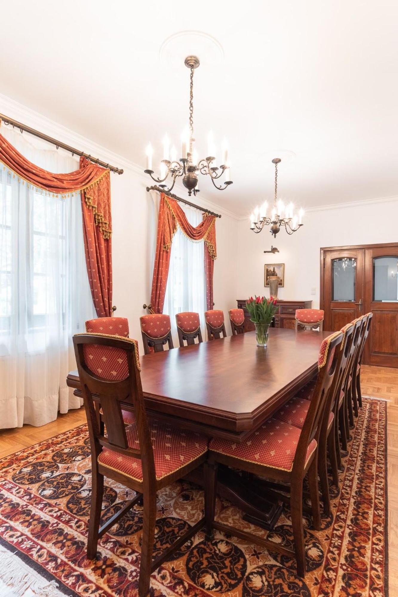 Apartamenty W Dworku Cheval Cracovia Exterior foto