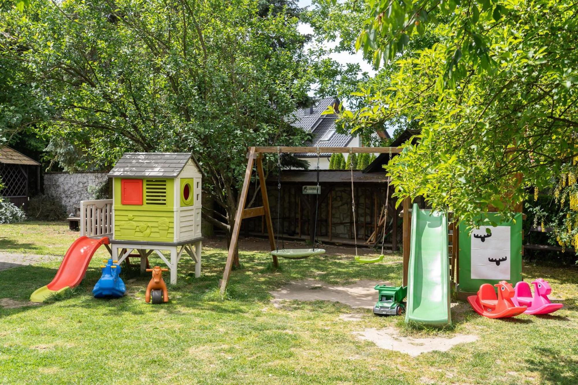 Apartamenty W Dworku Cheval Cracovia Exterior foto